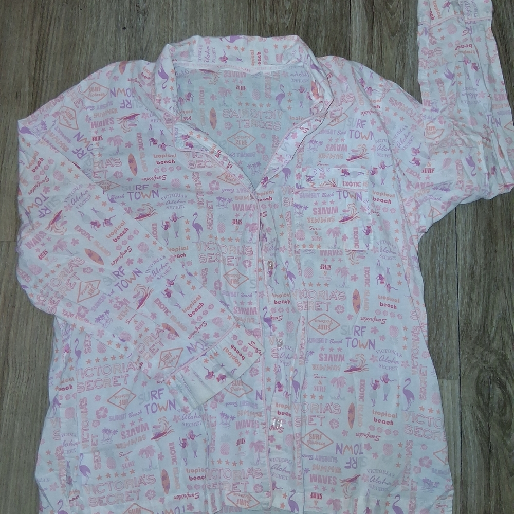 Victoria's Secret Pink and Purple Graphic Pajama Top